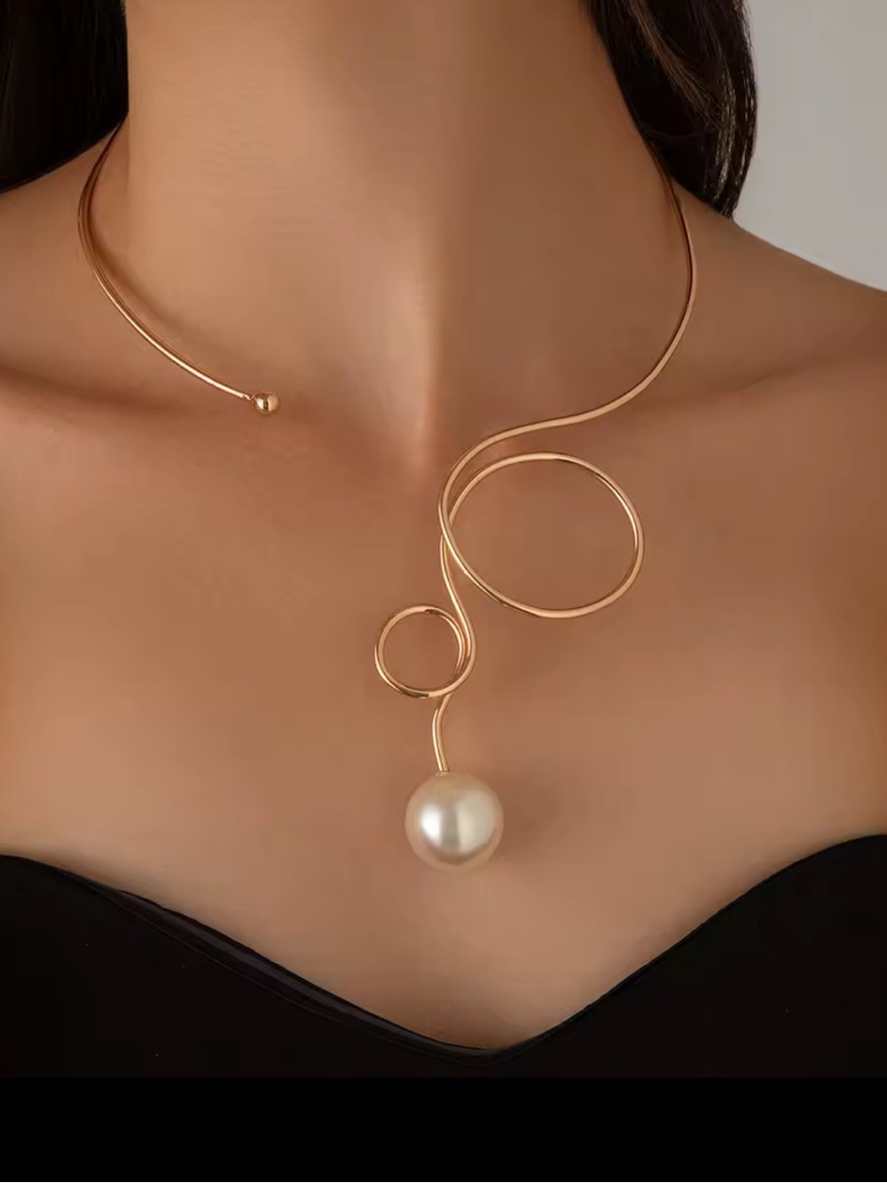 Gold Swirl Choker Necklace with Pearl Drop